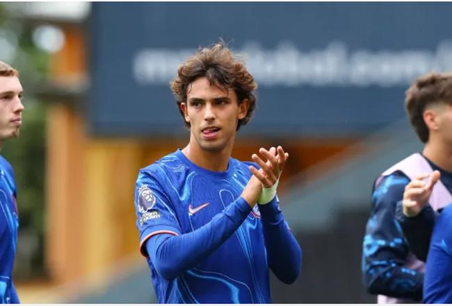 Joao Felix trong mau ao Chelsea